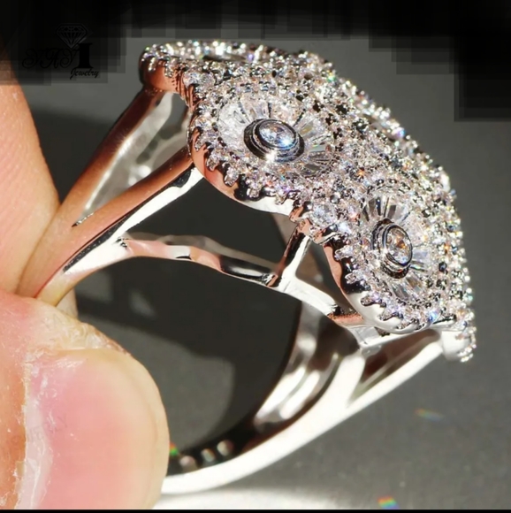 New cz sterling silver statement ring - Picture 2 of 6